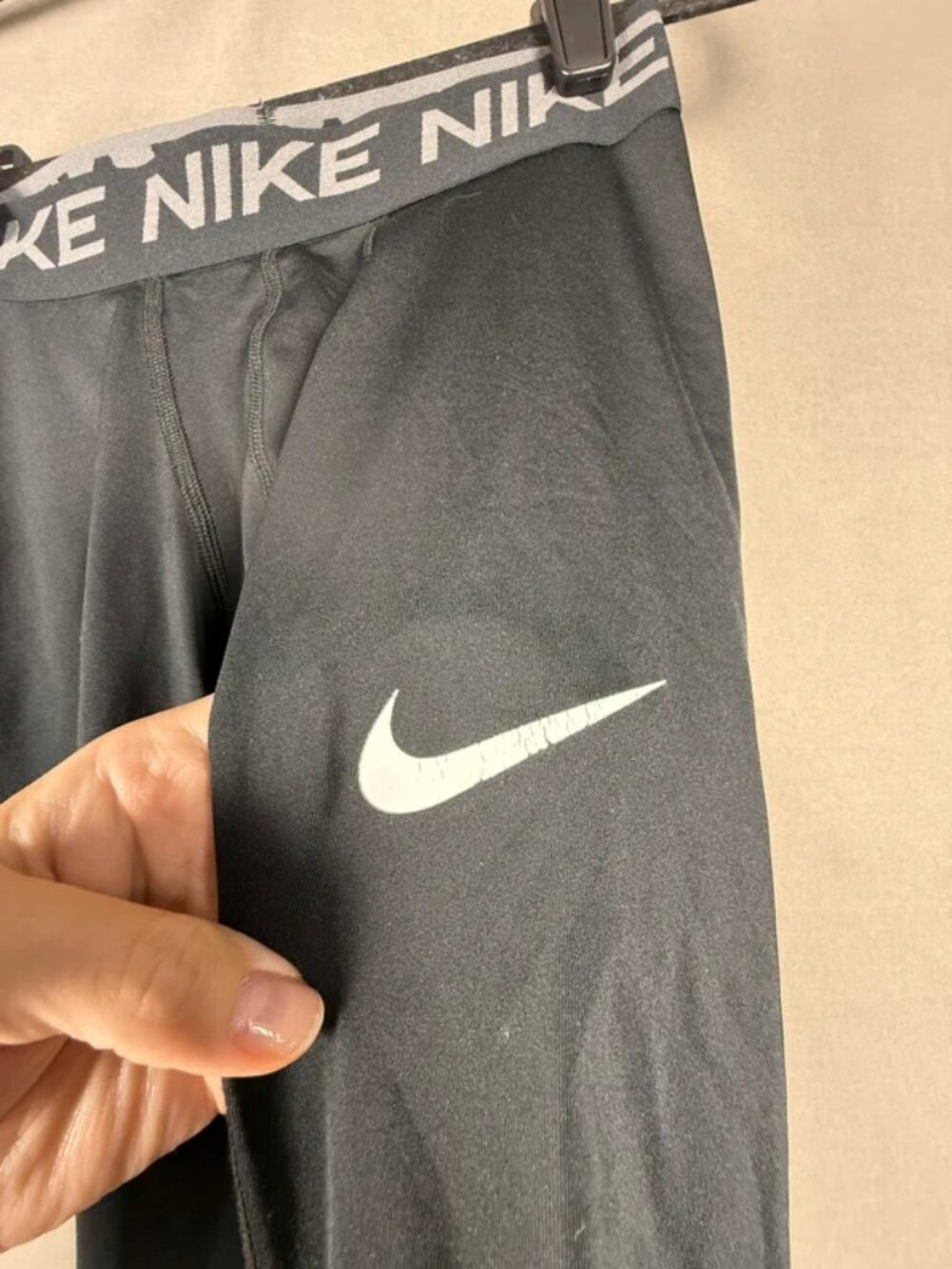 Nike Pro 3/4 compression training tights size Small - Picture 3 of 5